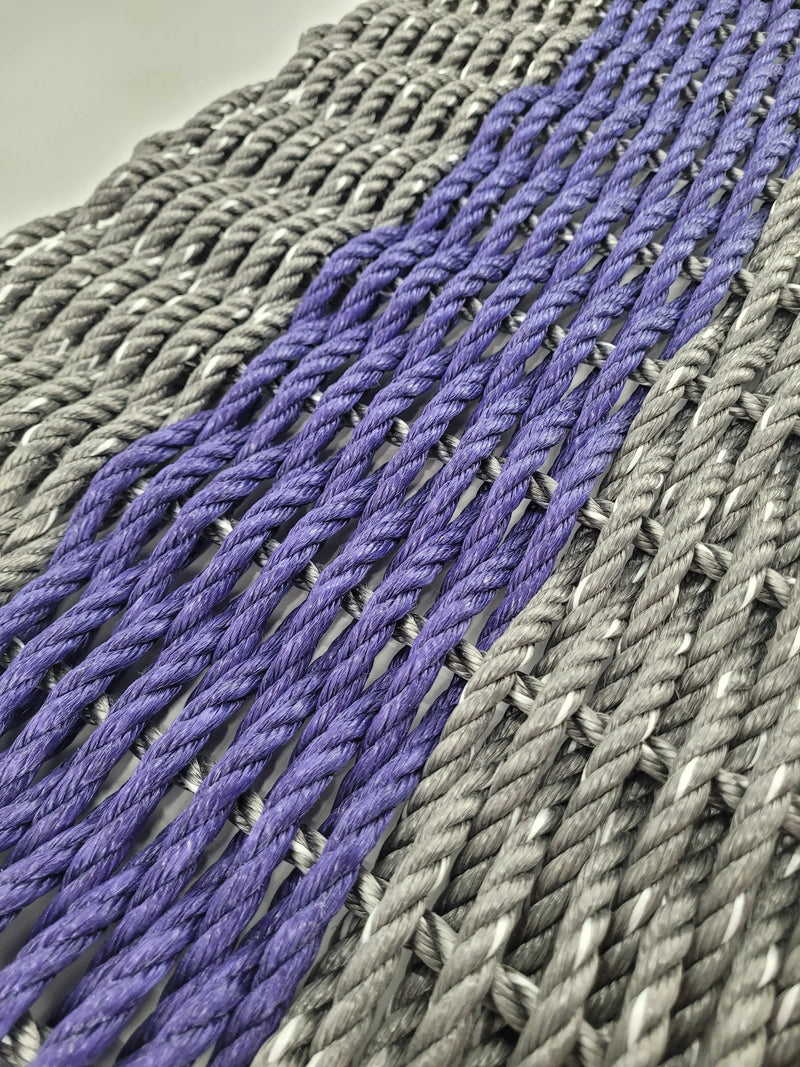 gray and purple lobster rope mat